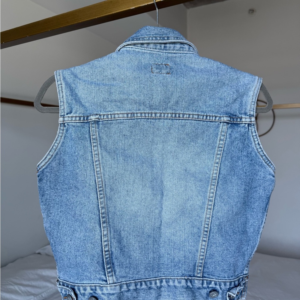 90s Calvin Klein Denim Vest Size M Made In USA Light Wash Jean Vest Y2K Vintage - Picture 2 of 7